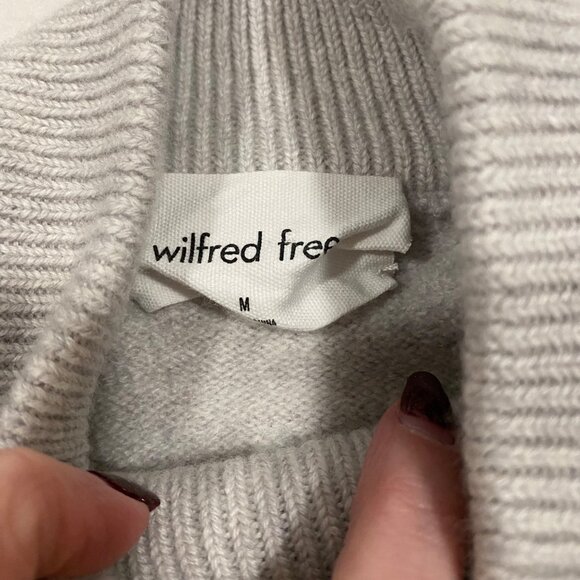 Aritzia Wilfred Free Harper Cropped 100% Wool Turtleneck Gray Sweater Size M - Picture 6 of 7